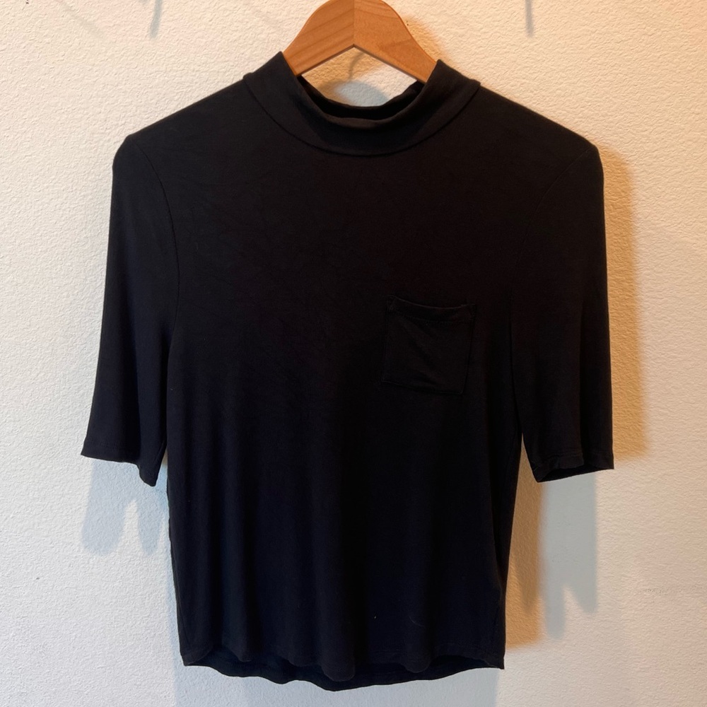 Articles of Society Mockneck Tee Women’s Size M